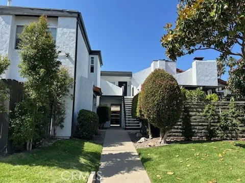850 N Kathleen Lane, Orange, California 92867