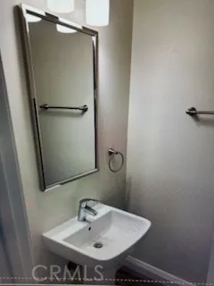 850 N Kathleen Lane, Orange, California 92867