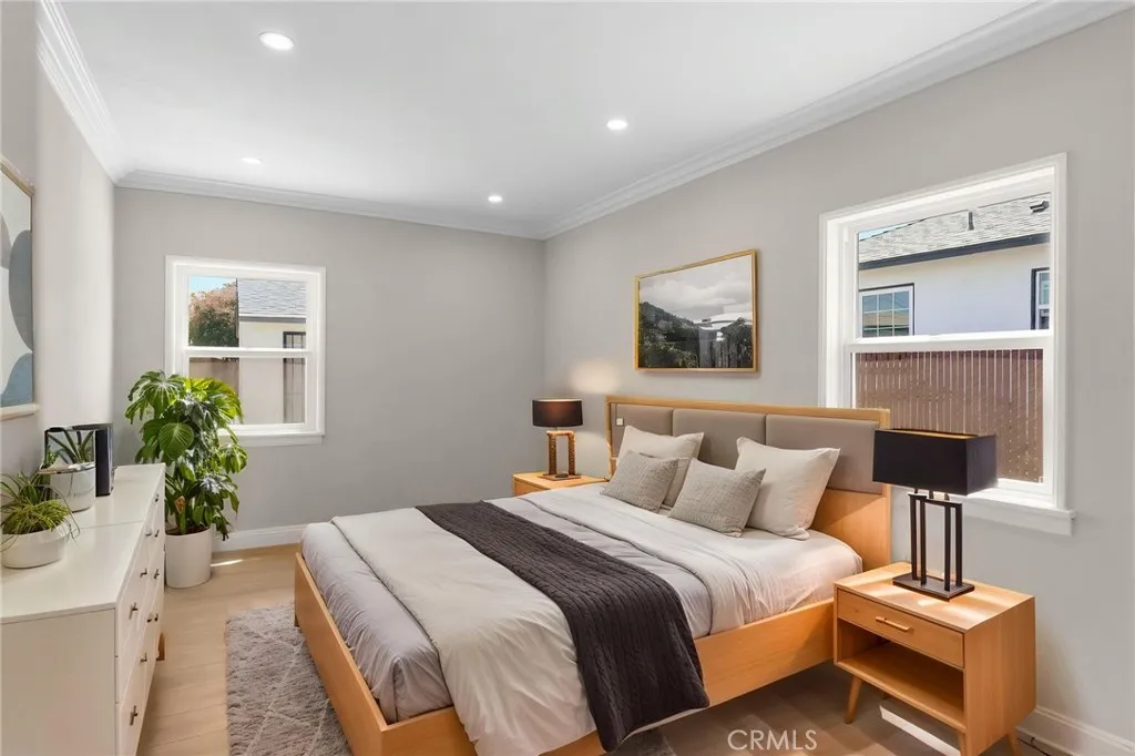 208 W Caldwell Street, Compton, California 90220 home-pic-5