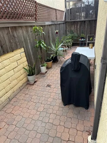 1925 1 Anaheim Avenue 1, Costa Mesa, California 92627