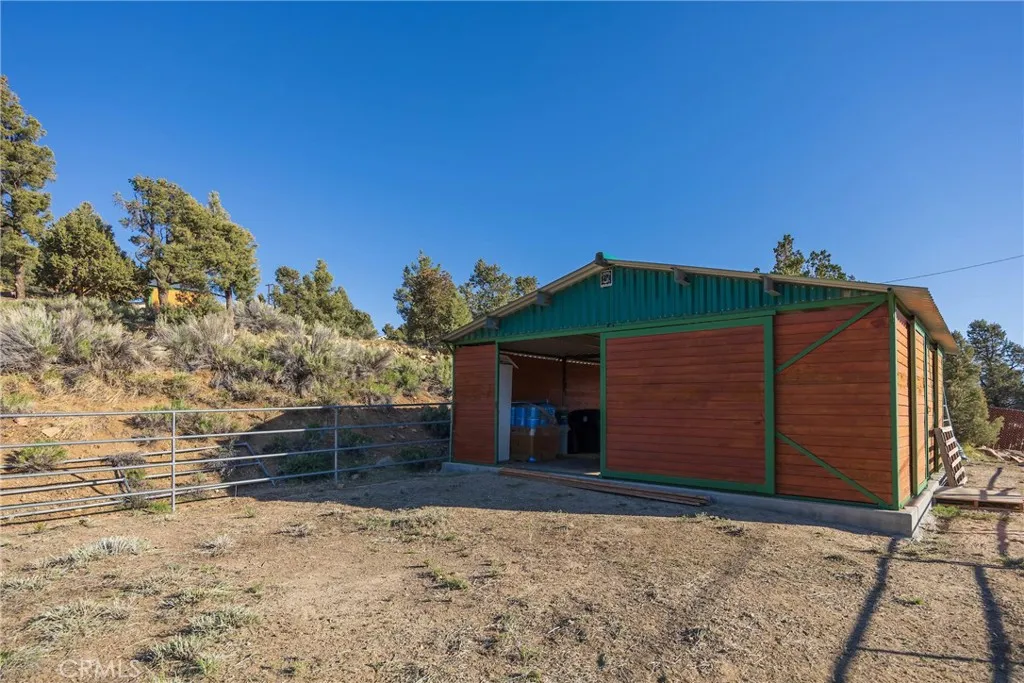 1841 Golden Rod Avenue, Big Bear City, California 92314 home-pic-14