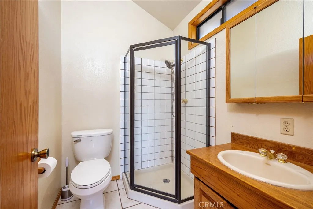 1841 Golden Rod Avenue, Big Bear City, California 92314 home-pic-35