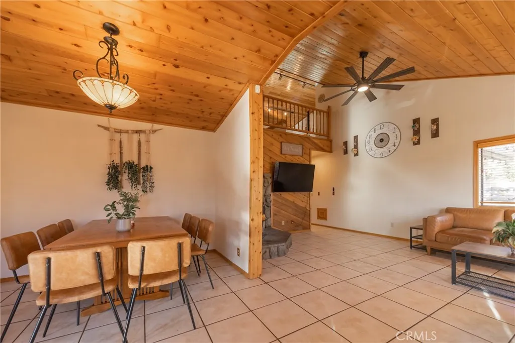 1841 Golden Rod Avenue, Big Bear City, California 92314 home-pic-19