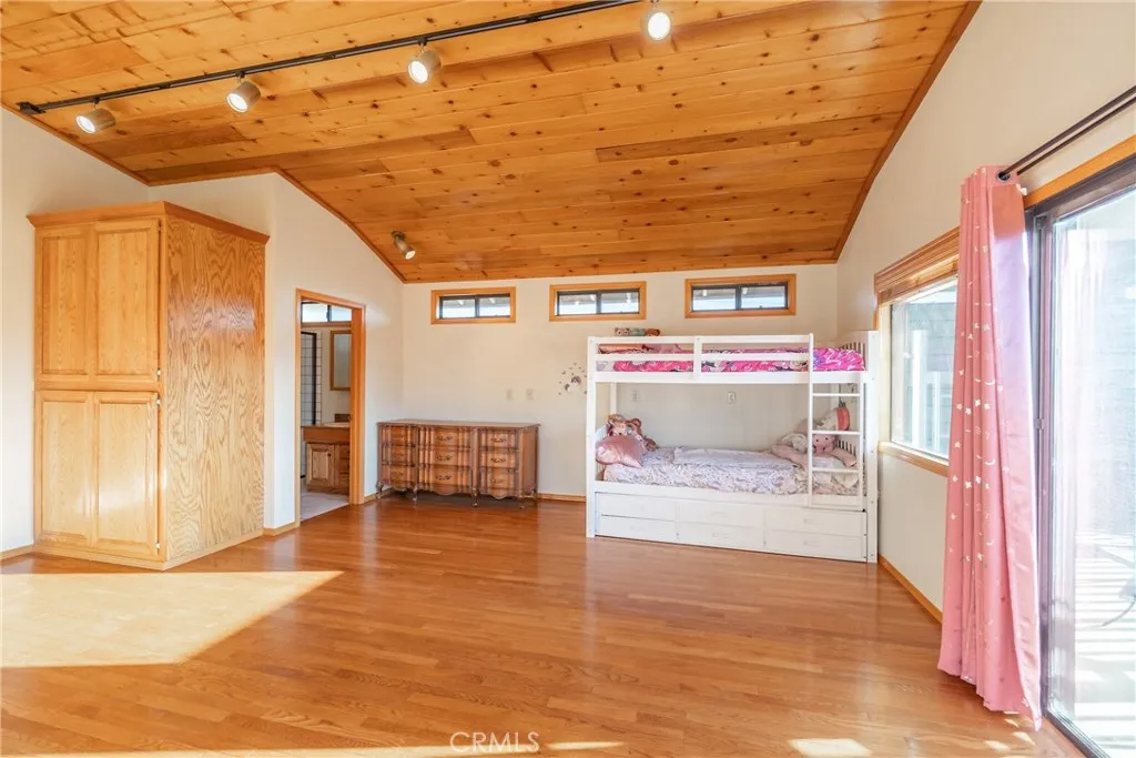 1841 Golden Rod Avenue, Big Bear City, California 92314 home-pic-34