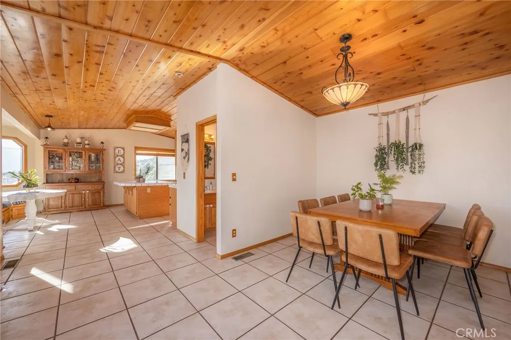 1841 Golden Rod Avenue, Big Bear City, California 92314 home-pic-21