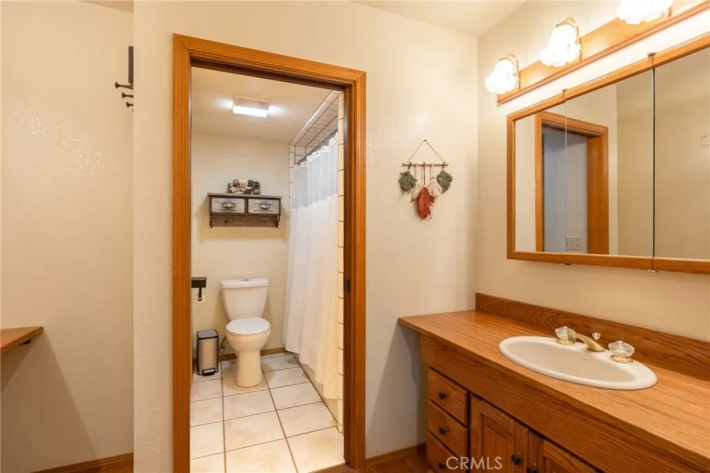 1841 Golden Rod Avenue, Big Bear City, California 92314 home-pic-38