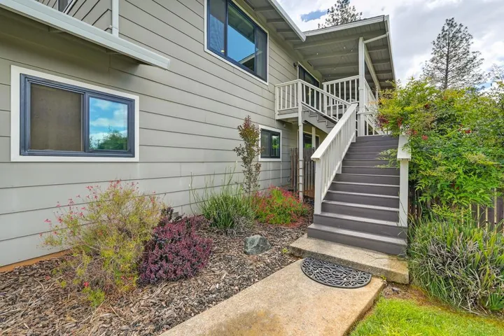 2640 Gayle Lane, Auburn, California 95602