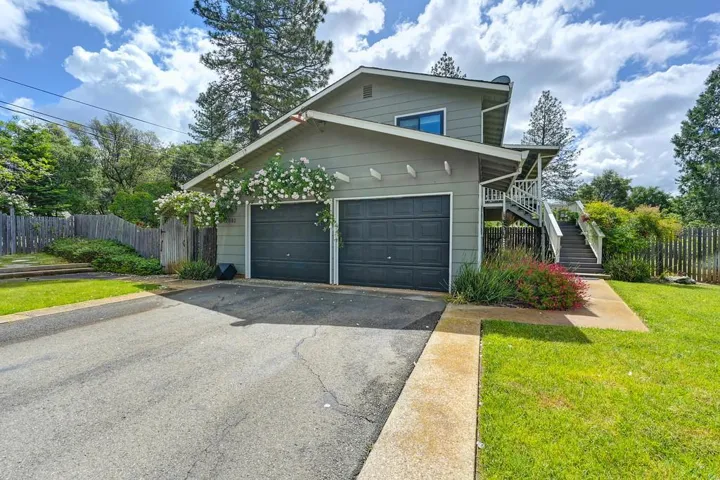 2640 Gayle Lane, Auburn, California 95602