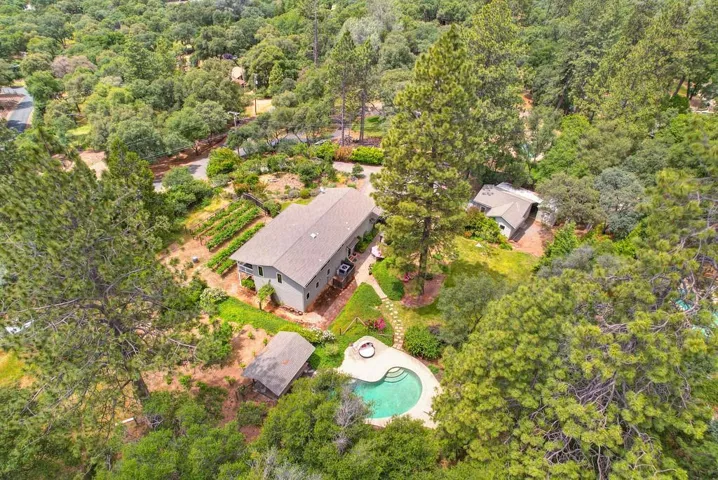 2640 Gayle Lane, Auburn, California 95602