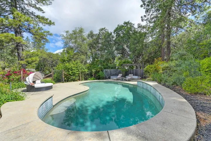2640 Gayle Lane, Auburn, California 95602