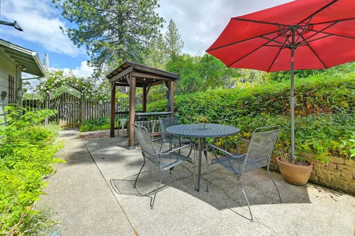 2640 Gayle Lane, Auburn, California 95602