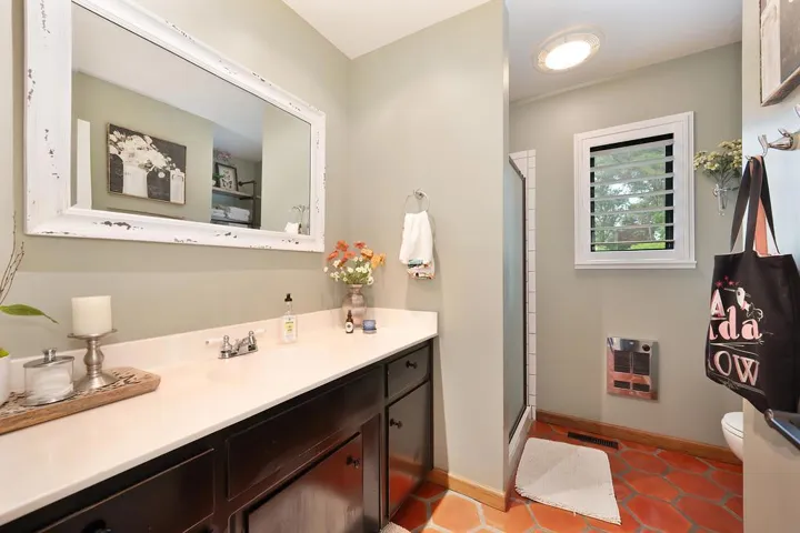 2640 Gayle Lane, Auburn, California 95602