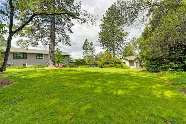 2640 Gayle Lane, Auburn, California 95602