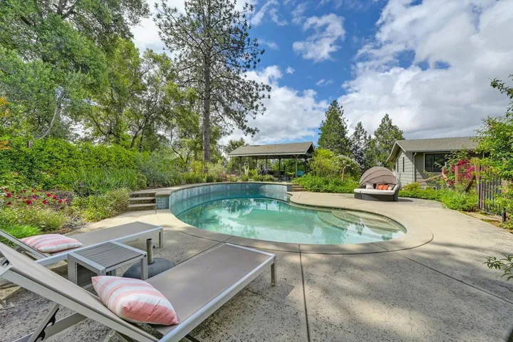 2640 Gayle Lane, Auburn, California 95602