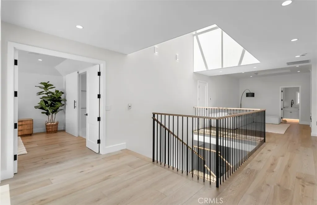 2401 Bayshore Drive, Newport Beach, California 92663 home-pic-53