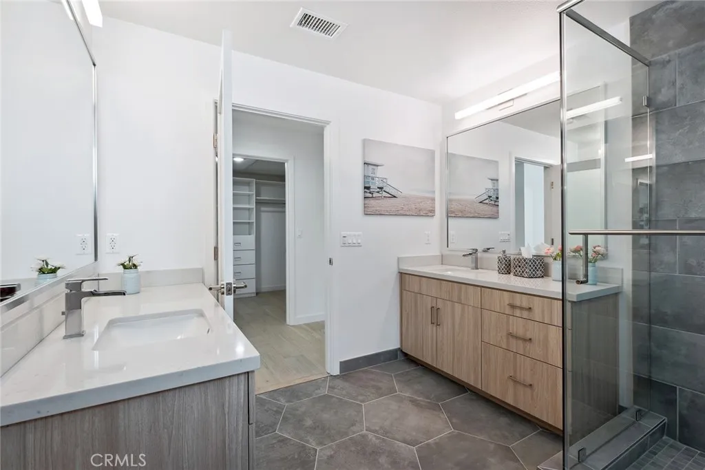 1746 Garfield Place 203, Los Angeles, California 90028 home-pic-12