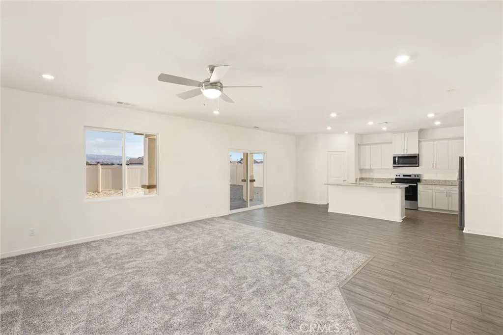 42499 Aruba Court, Indio, California 92201 home-pic-3