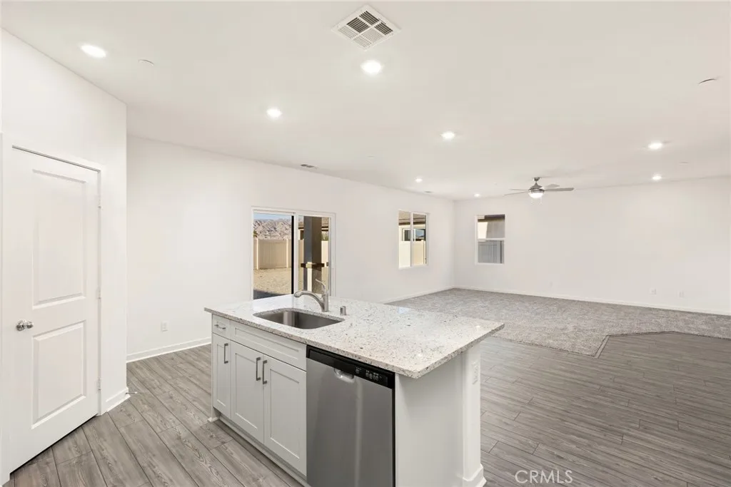 42499 Aruba Court, Indio, California 92201 home-pic-10
