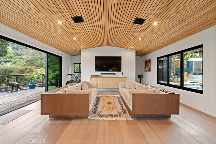 19778 Grand View Drive, Topanga, California 90290