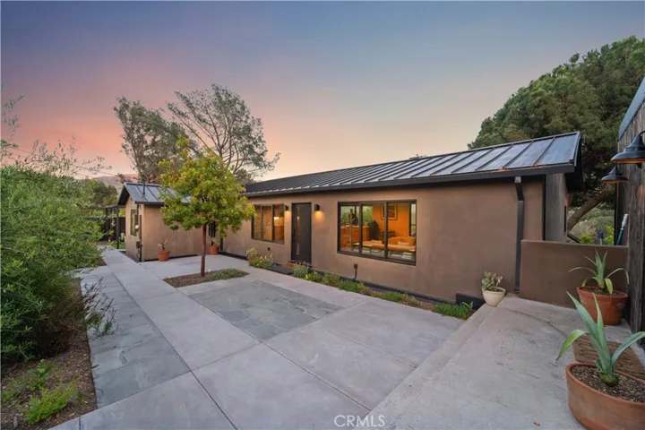 19778 Grand View Drive, Topanga, California 90290
