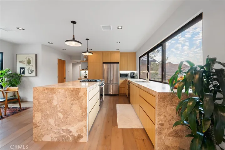 19778 Grand View Drive, Topanga, California 90290