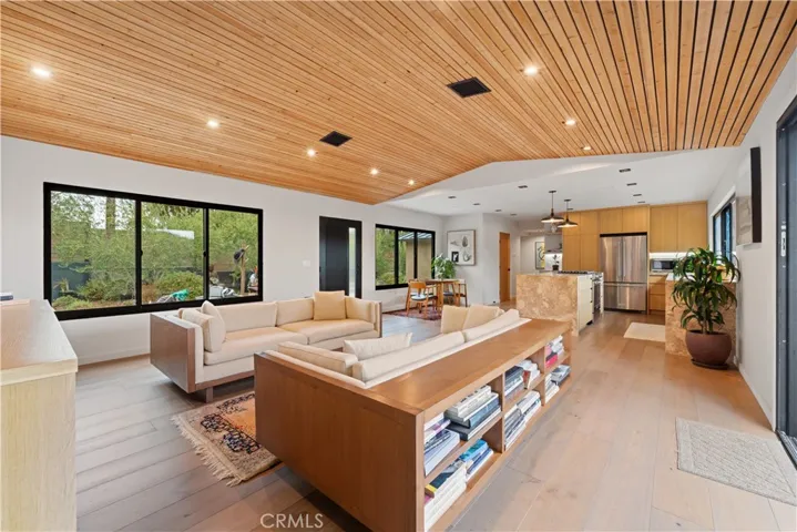 19778 Grand View Drive, Topanga, California 90290