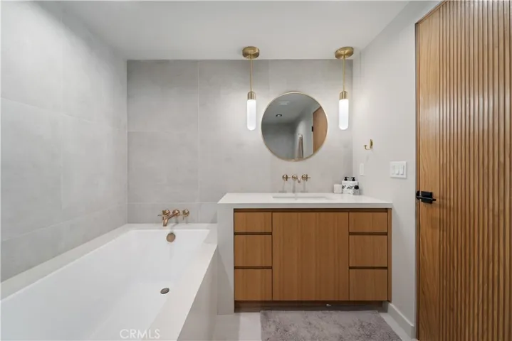 19778 Grand View Drive, Topanga, California 90290