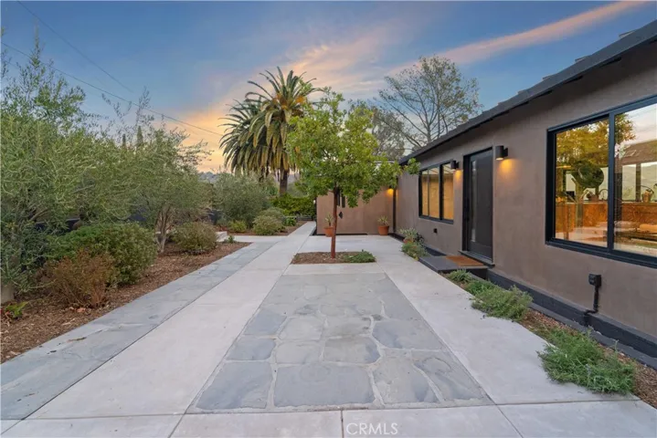 19778 Grand View Drive, Topanga, California 90290