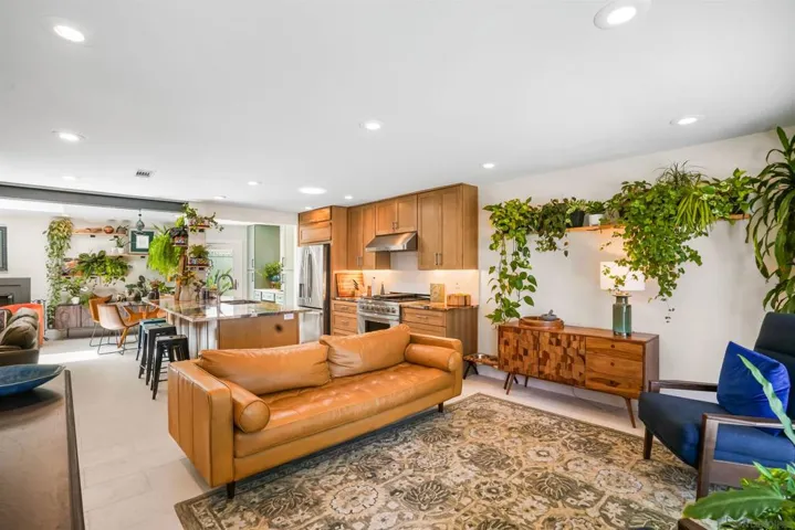 13025 Earlgate Court, Poway, California 92064