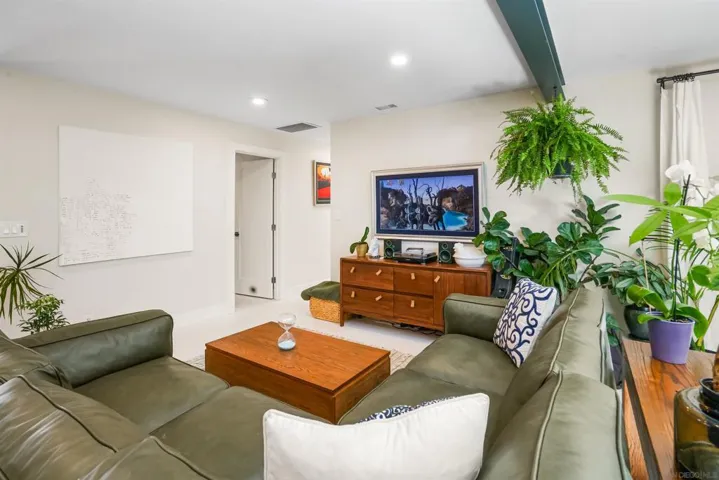 13025 Earlgate Court, Poway, California 92064