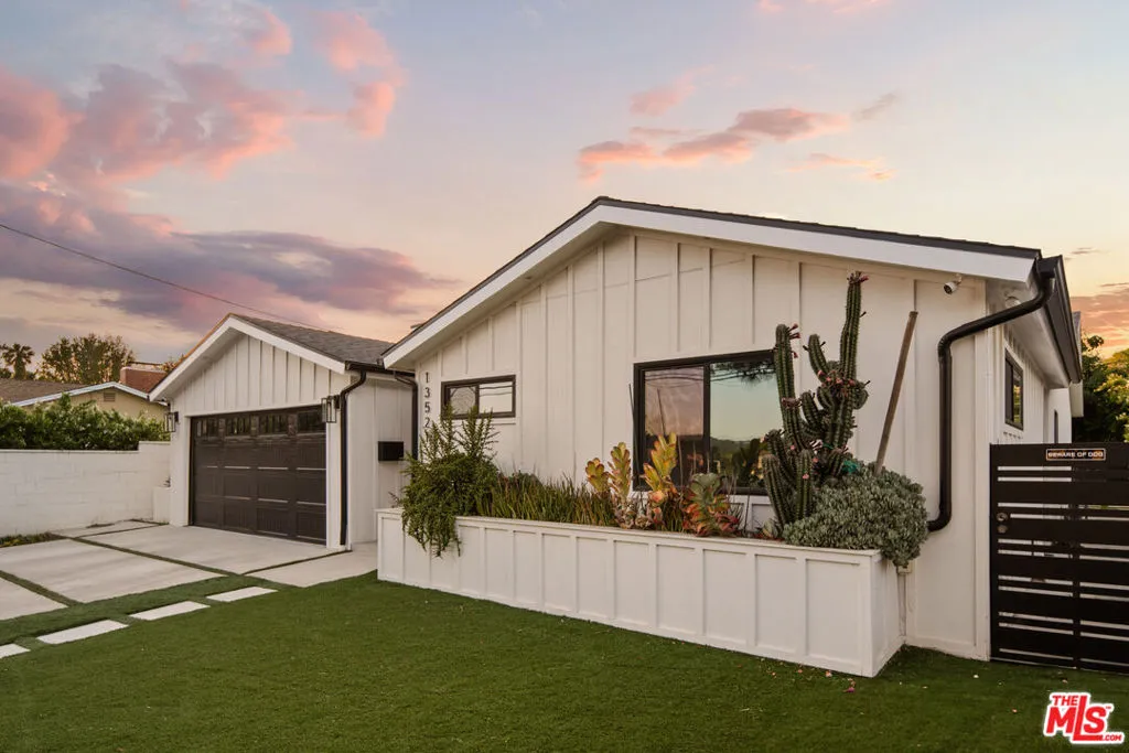 13521 Magnolia Boulevard, Sherman Oaks, California 91423 home-pic-18