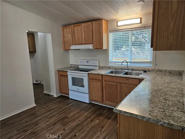 2890 7th Street, Clearlake, California 95422