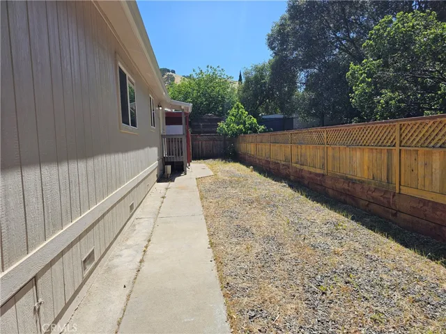 2890 7th Street, Clearlake, California 95422