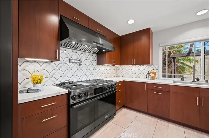 9462 Pier Drive, Huntington Beach, California 92646