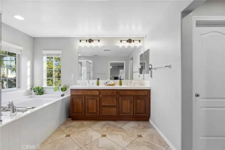 45614 Hawk Court, Temecula, California 92592