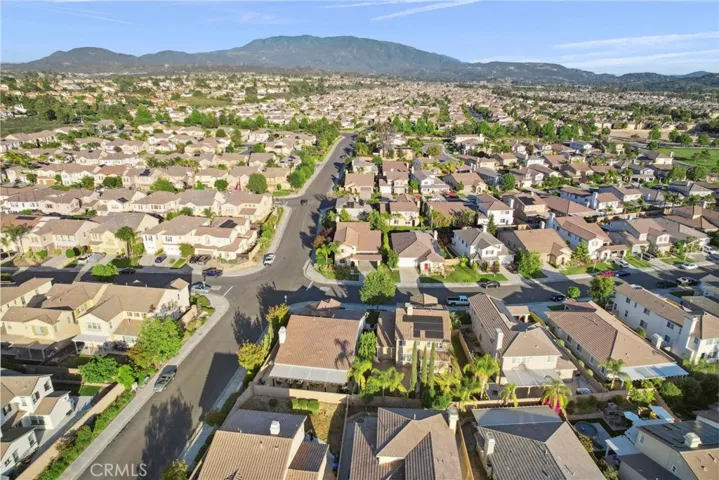 45614 Hawk Court, Temecula, California 92592