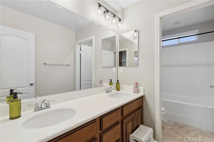 45614 Hawk Court, Temecula, California 92592