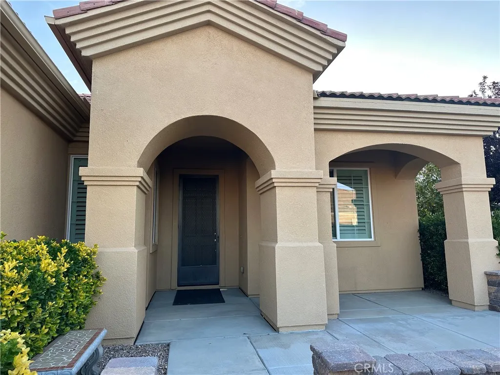 10030 El Dorado Street, Apple Valley, California 92308 home-pic-2