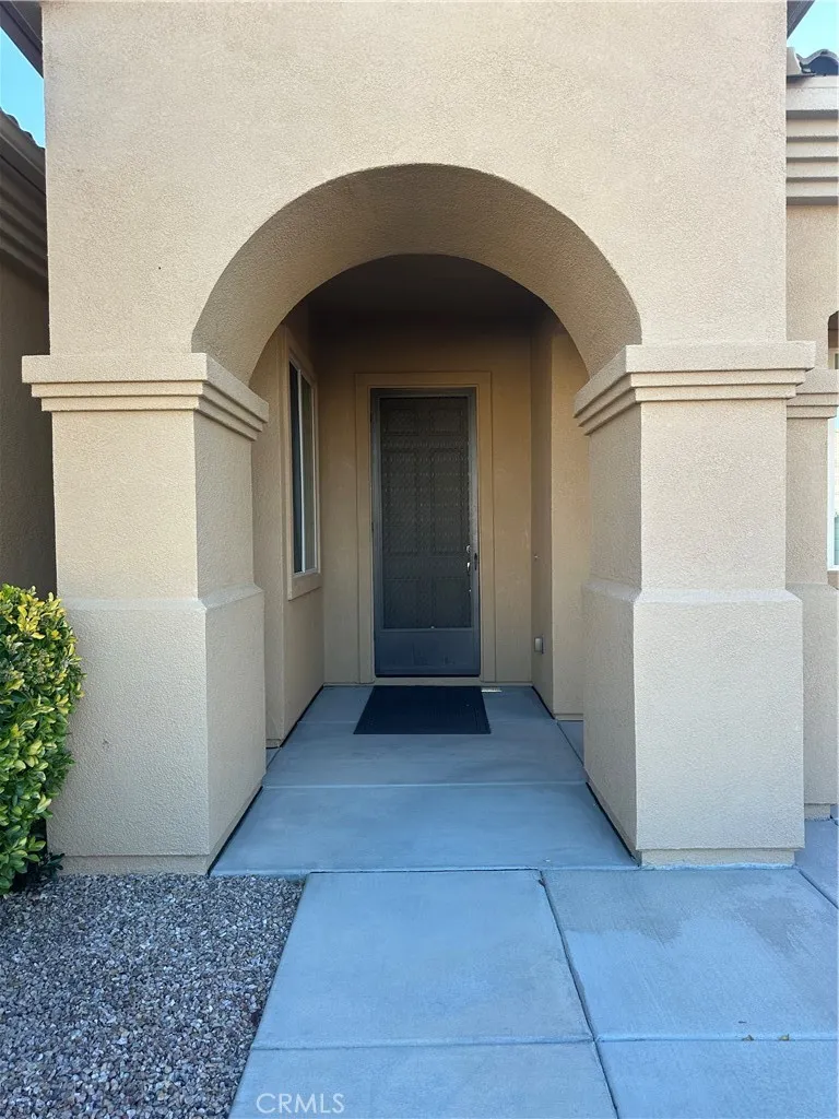10030 El Dorado Street, Apple Valley, California 92308 home-pic-9