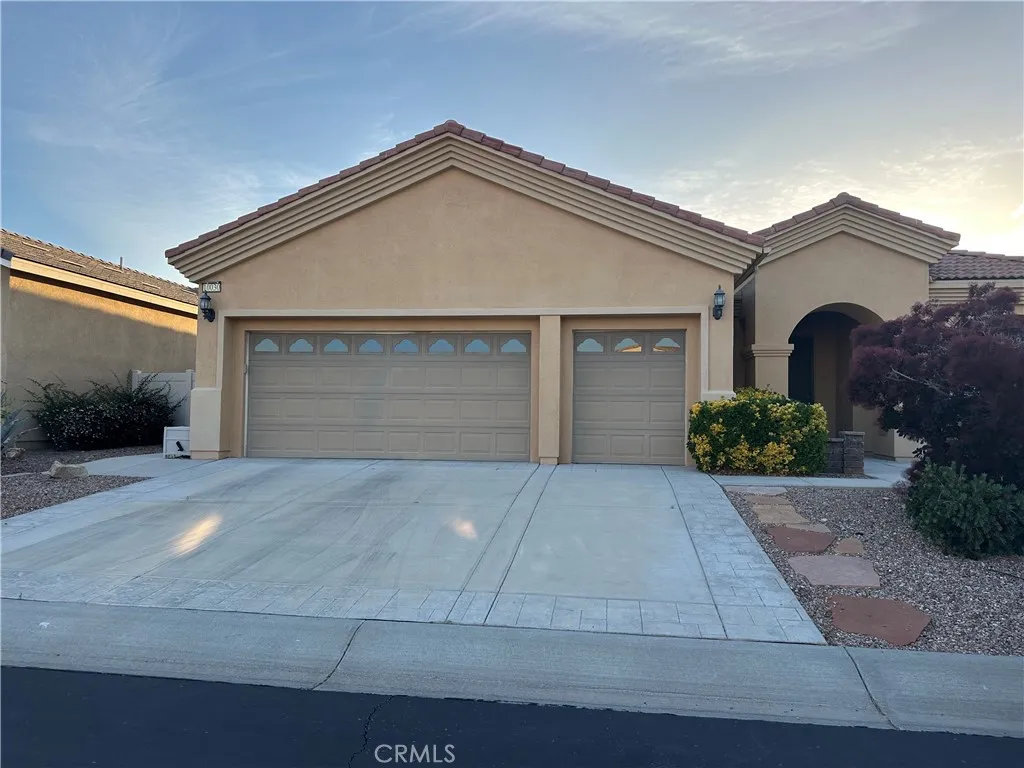 10030 El Dorado Street, Apple Valley, California 92308 home-pic-1