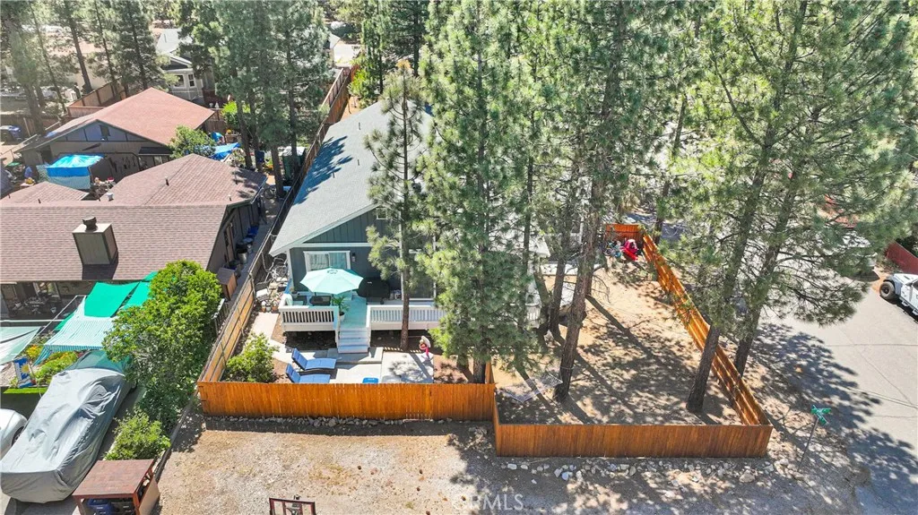 1041 Pine Lane, Big Bear City, California 92314 home-pic-29
