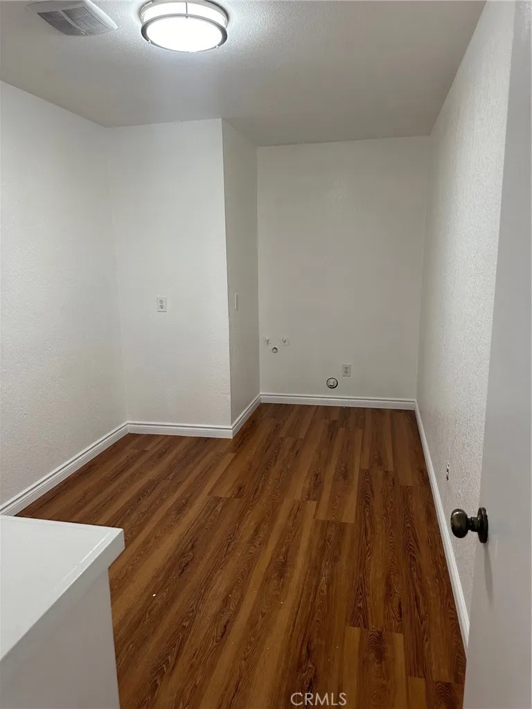 16485 Wintun Road, Apple Valley, California 92307 home-pic-16
