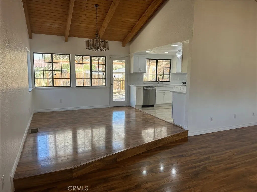 16485 Wintun Road, Apple Valley, California 92307 home-pic-25