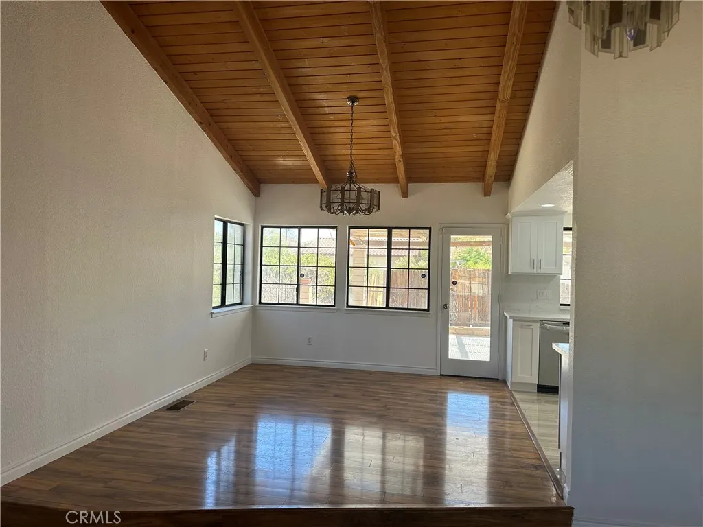 16485 Wintun Road, Apple Valley, California 92307 home-pic-12