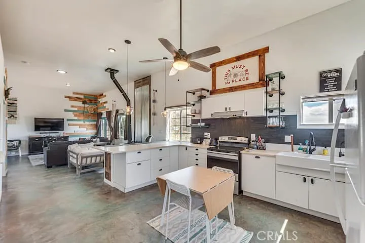 58725 Botkin Road, Landers, California 92285 home-pic-10