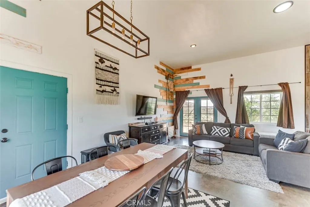 58725 Botkin Road, Landers, California 92285 home-pic-9