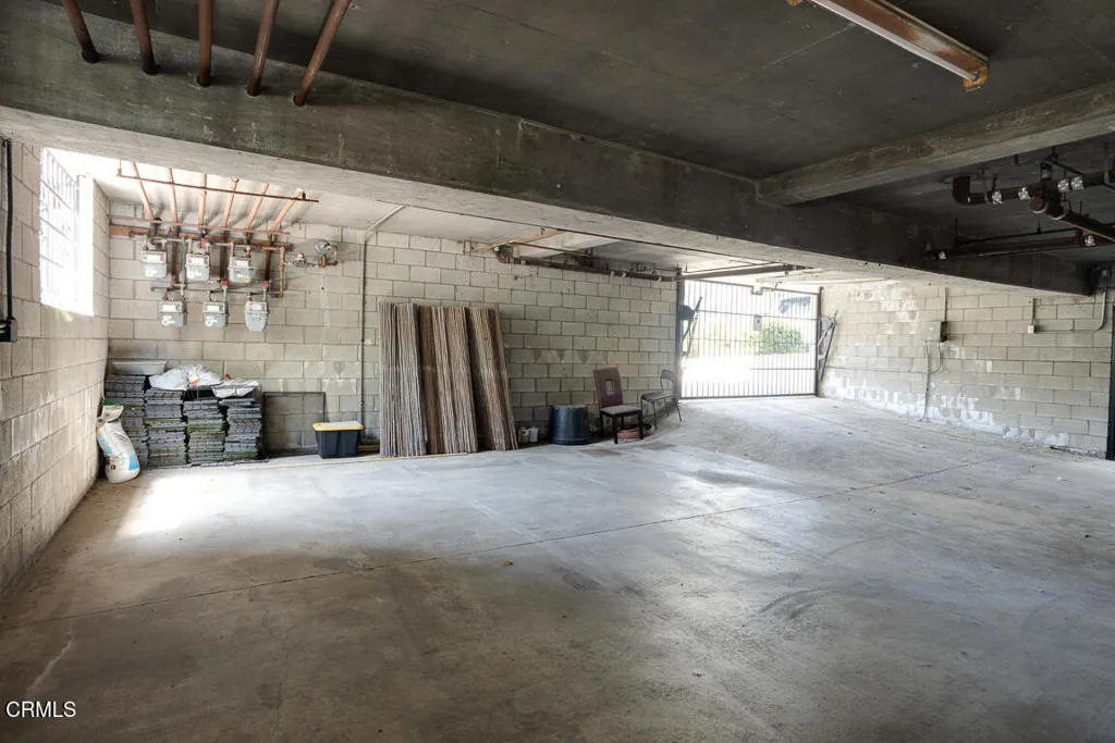 11417 Missouri Avenue 1, Los Angeles, California 90025 home-pic-41