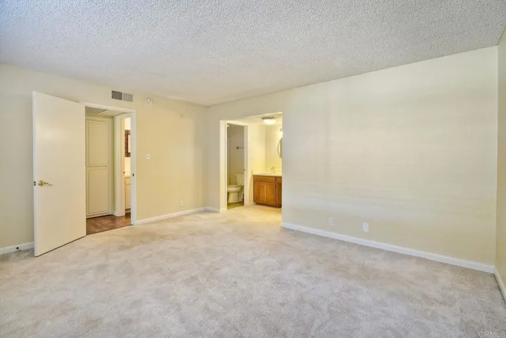 2564 Navarra Drive 115, Carlsbad, California 92009
