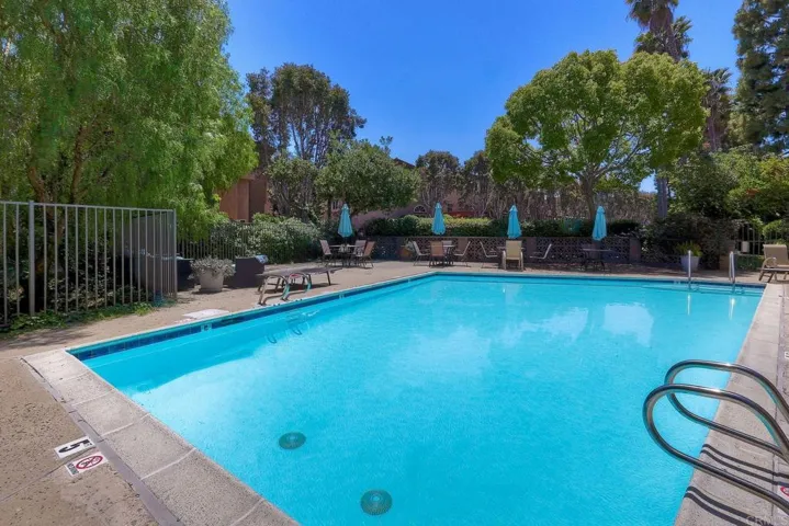 2564 Navarra Drive 115, Carlsbad, California 92009