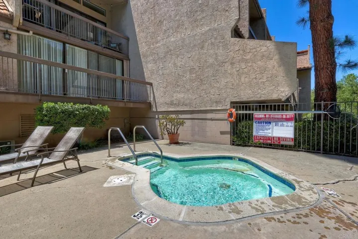 2564 Navarra Drive 115, Carlsbad, California 92009